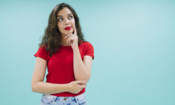 為什麼面對兩性關係時,我們總會「想太多」?